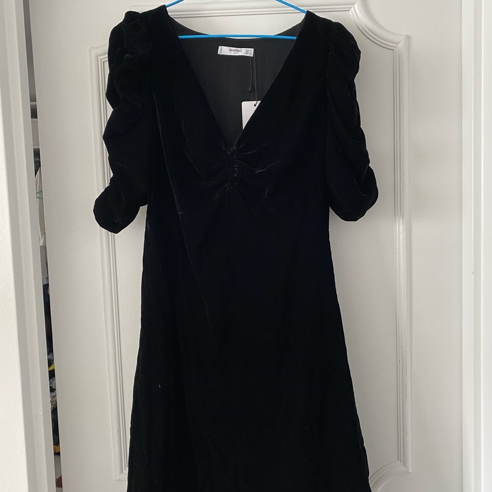 Mango velvet NWT dress US 4